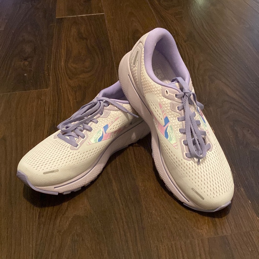 Brooks Ghost size 10 (US) women’s shoes
